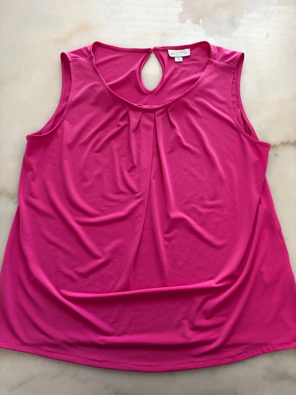 Women’s Sleeveless Tank Top - Hot Pink